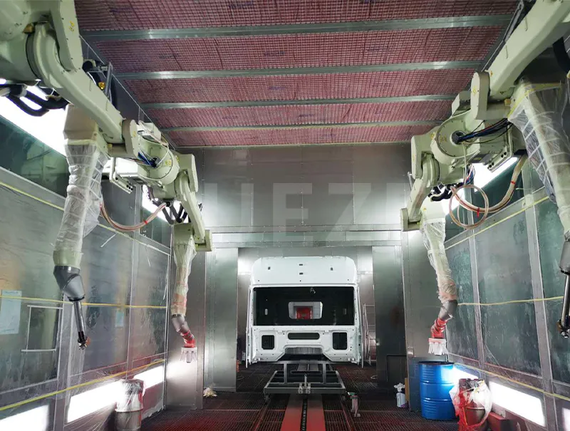 Cabine de peinture robotisée
